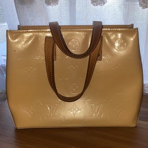 Louis Vuitton Vernis Reade PM